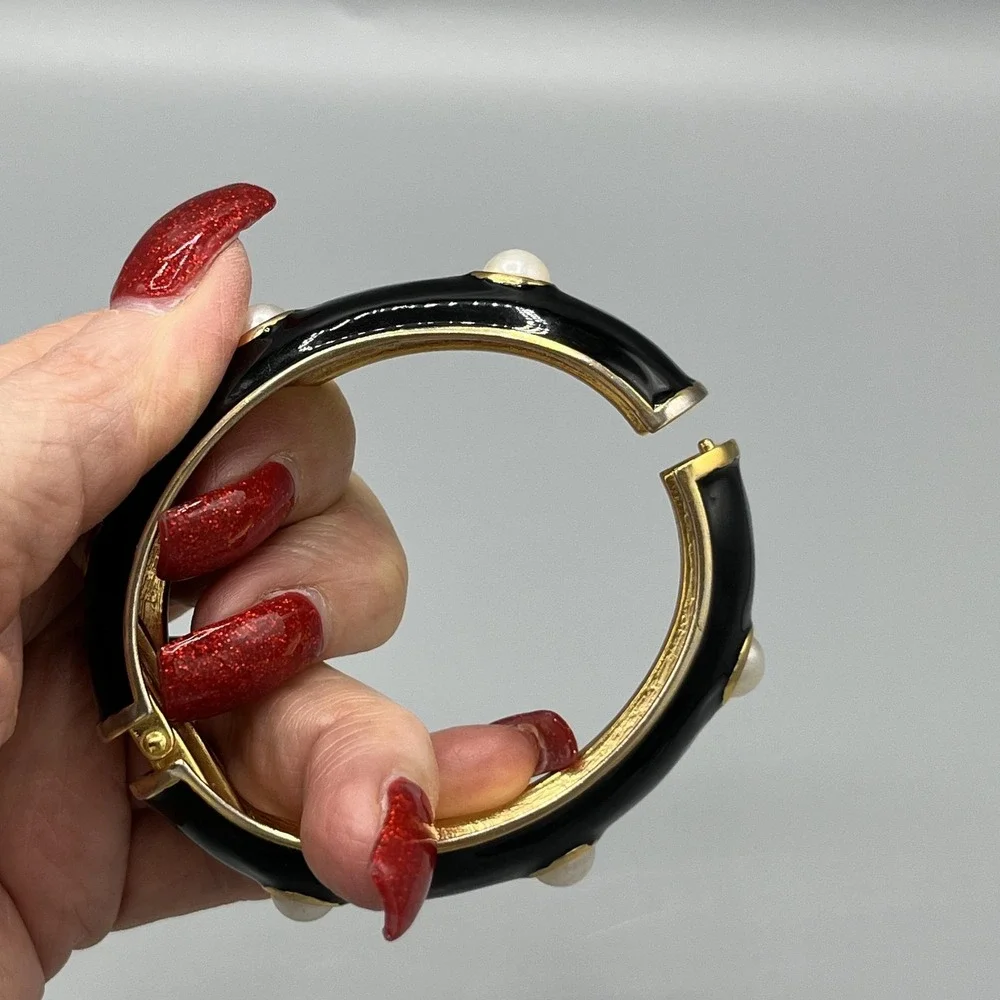 Gold Tone Bangle Bracelet & Hoop Earrings Lot Womens 4pc Black Enamel Faux Pearl